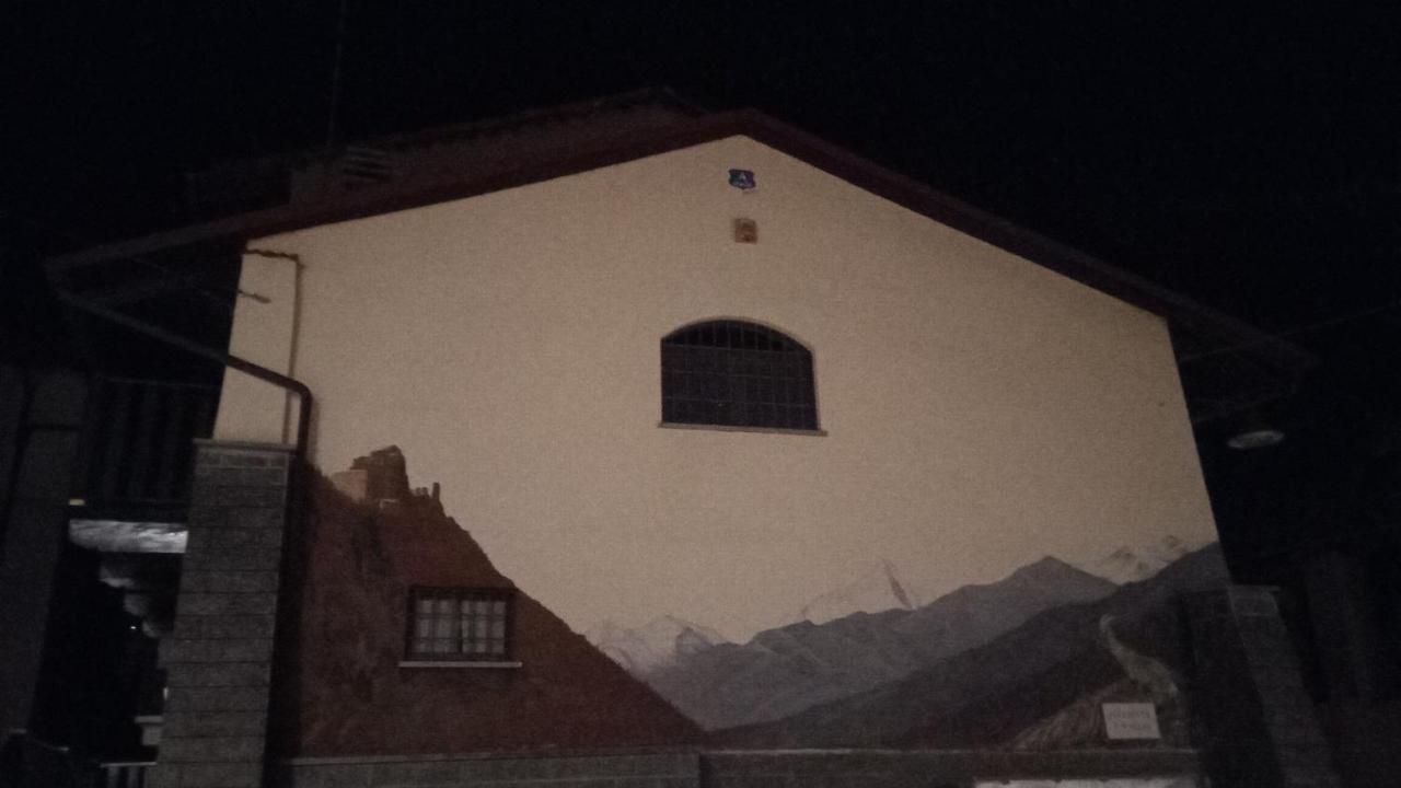 Willa Casa Del Rustico, Indipendente Vista Sacra Con Dipinto Caprie Zewnętrze zdjęcie