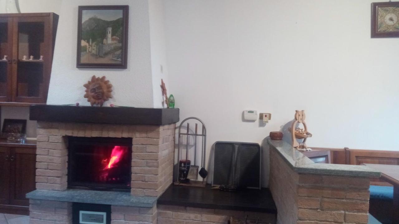 Willa Casa Del Rustico, Indipendente Vista Sacra Con Dipinto Caprie Zewnętrze zdjęcie